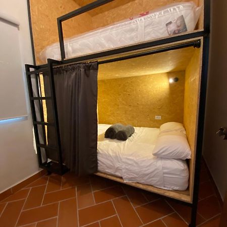 Banana Hostel Богота Екстериор снимка