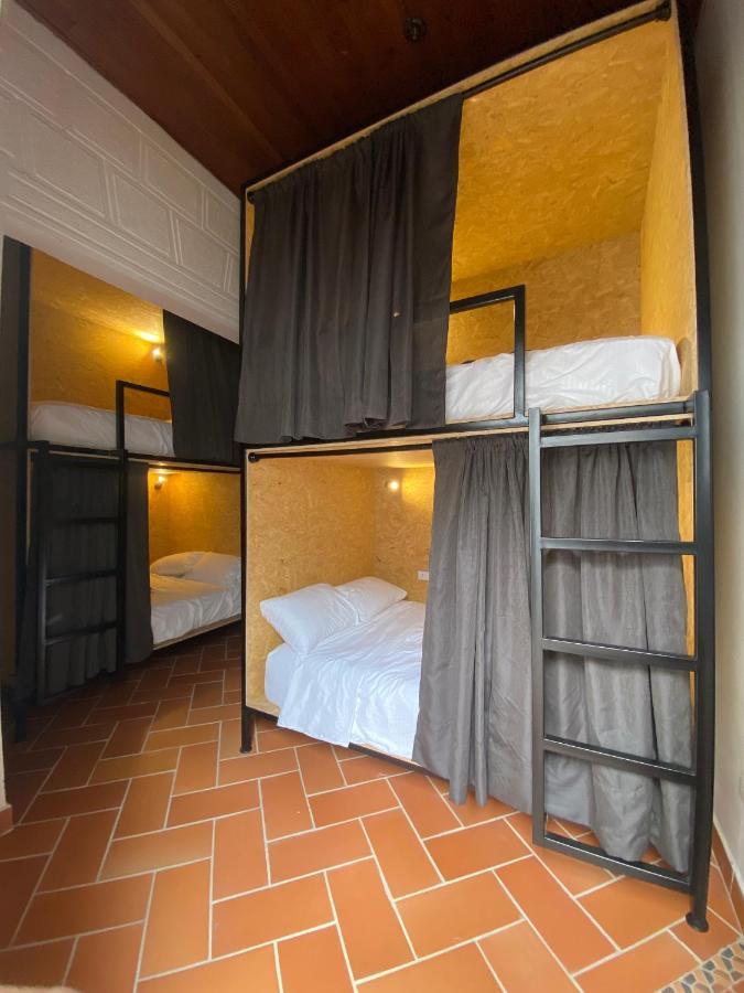 Banana Hostel Богота Екстериор снимка