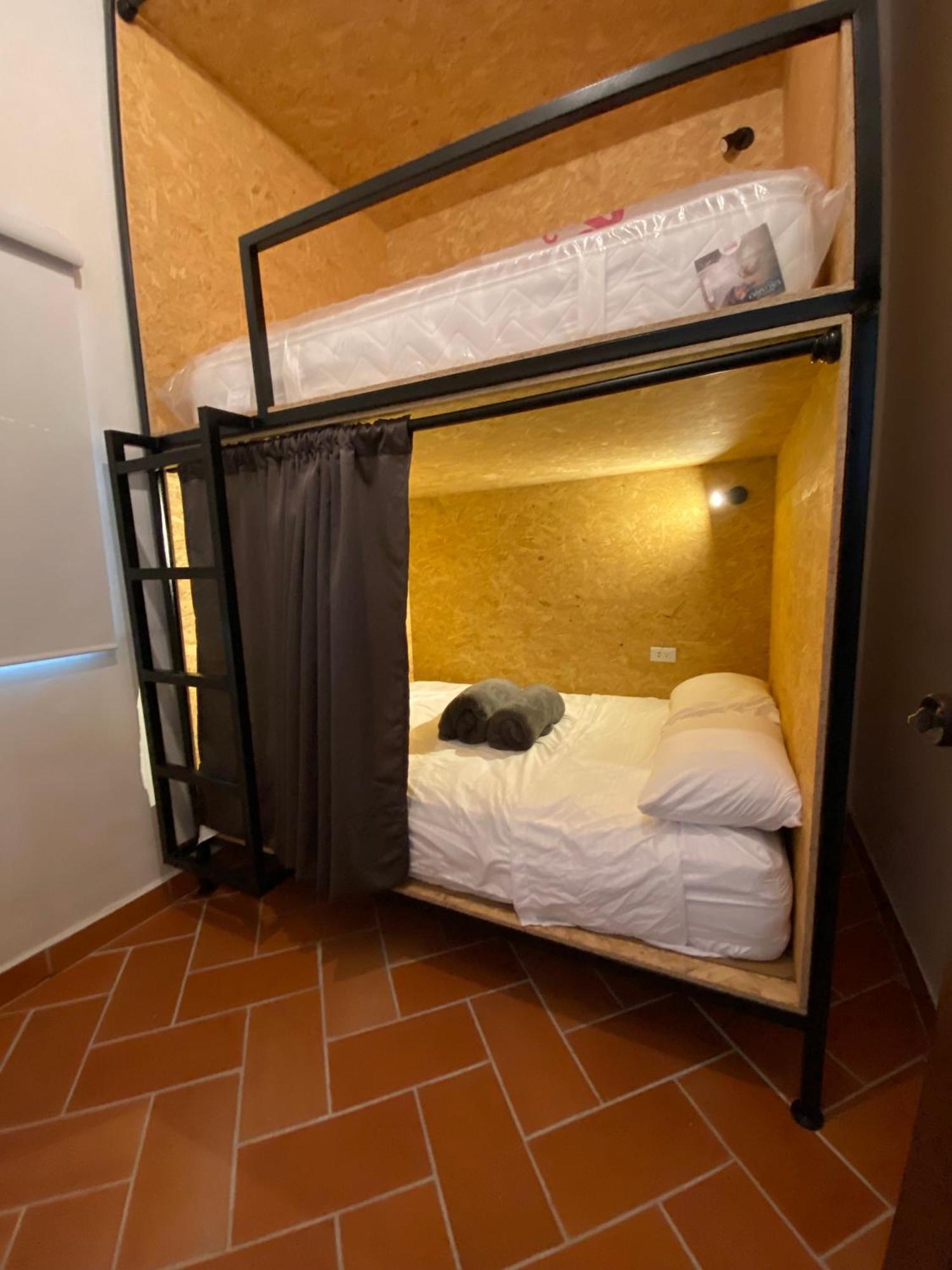 Banana Hostel Богота Екстериор снимка